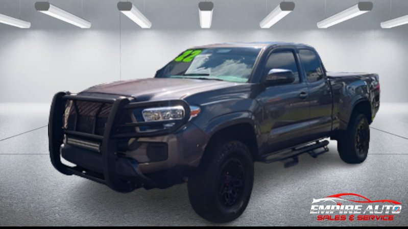 2022 Toyota Tacoma SR's photo