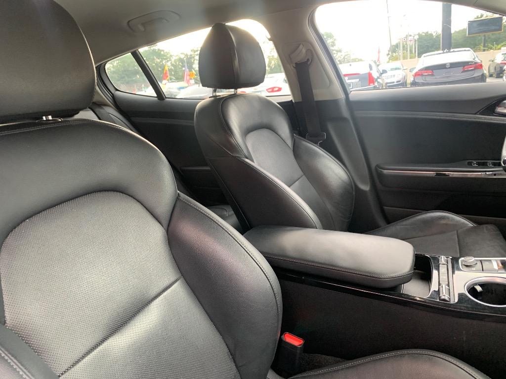 2019 Kia Stinger Premium - Photo 24