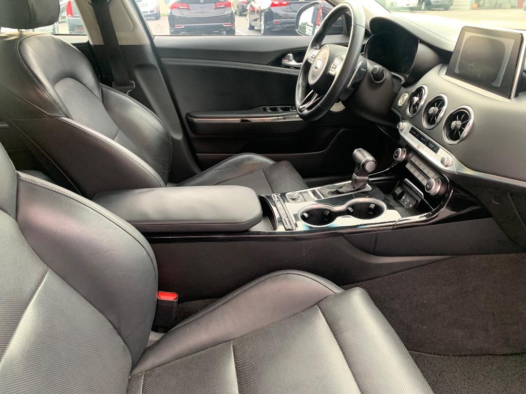 2019 Kia Stinger Premium - Photo 25